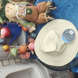 Cooling/ Tan Aussie Hat